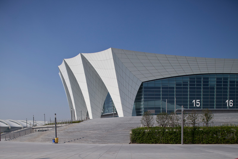 Oriental Sports Center in Pudong (Gerkan, Marg + Partner, gmp Architekten, 2011)